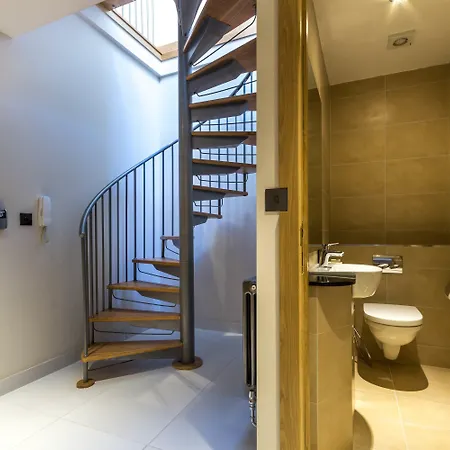 Mansio Basinghall Leeds (West Yorkshire)